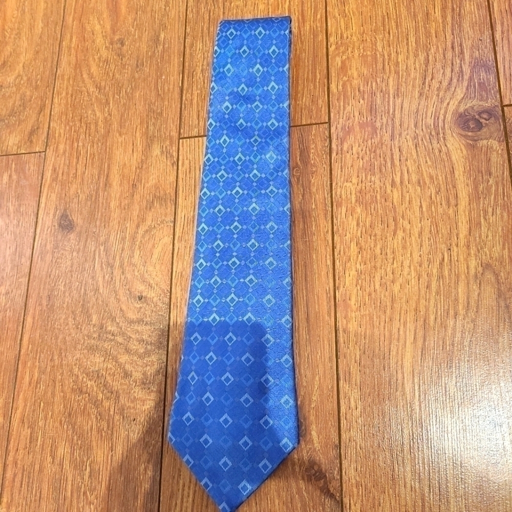 Balmain Paris 100% silk tie
